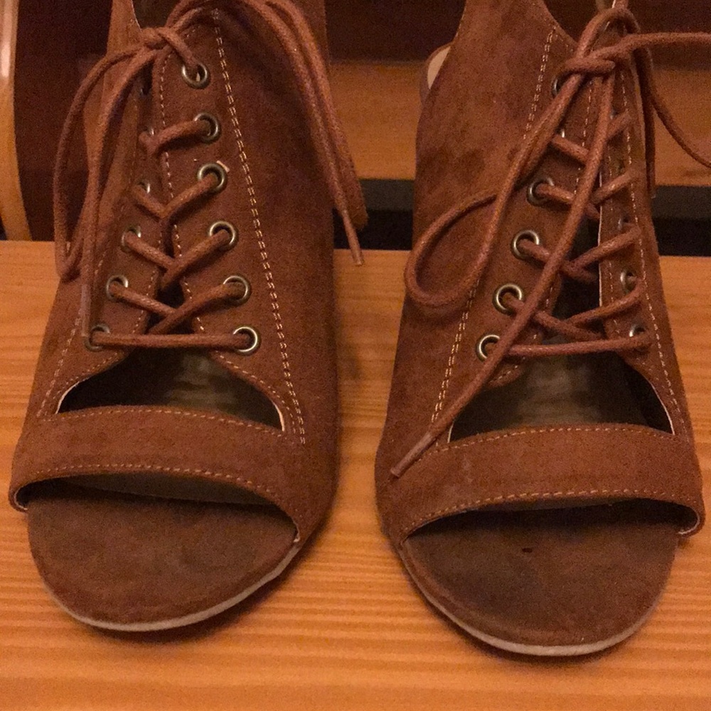 🍂Suede platform shoes, size 9 - Picture 3 of 5